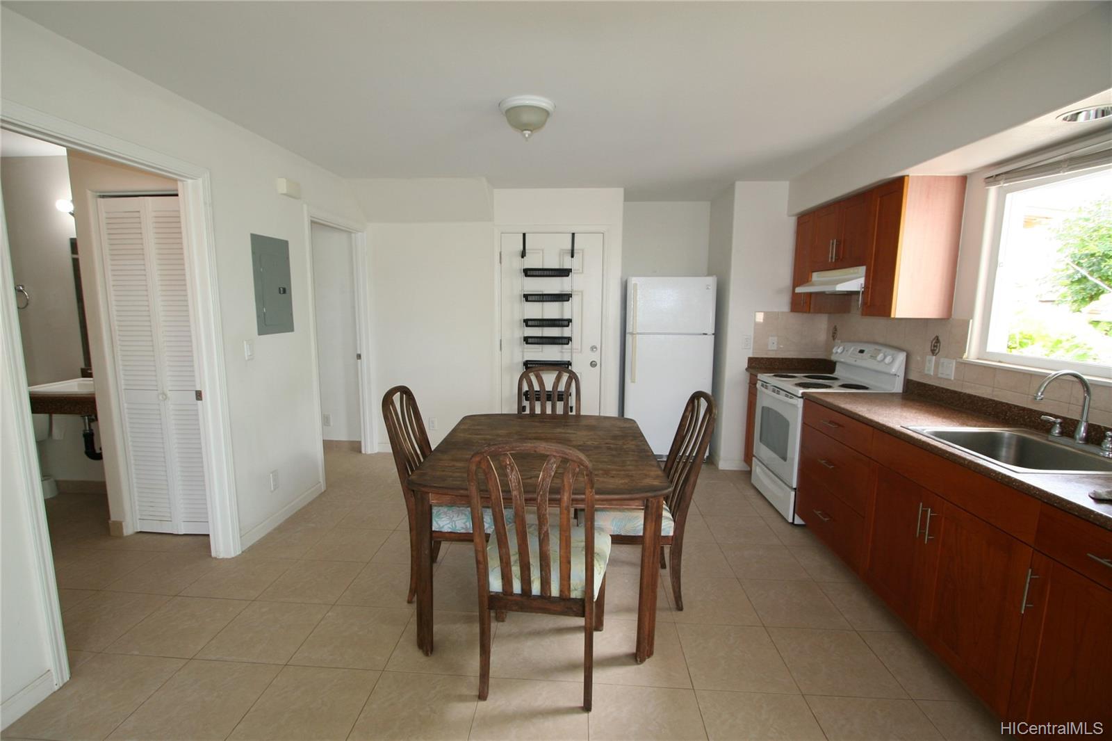 1760E Palolo Avenue Honolulu, HI 96816