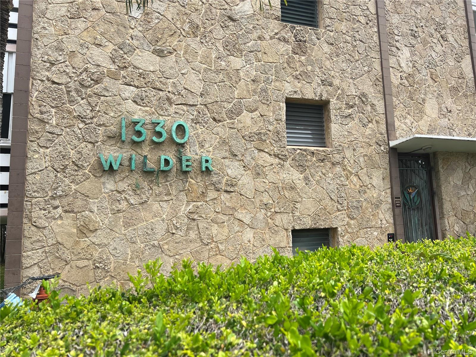 1330 Wilder Avenue #114, Honolulu, HI 96822