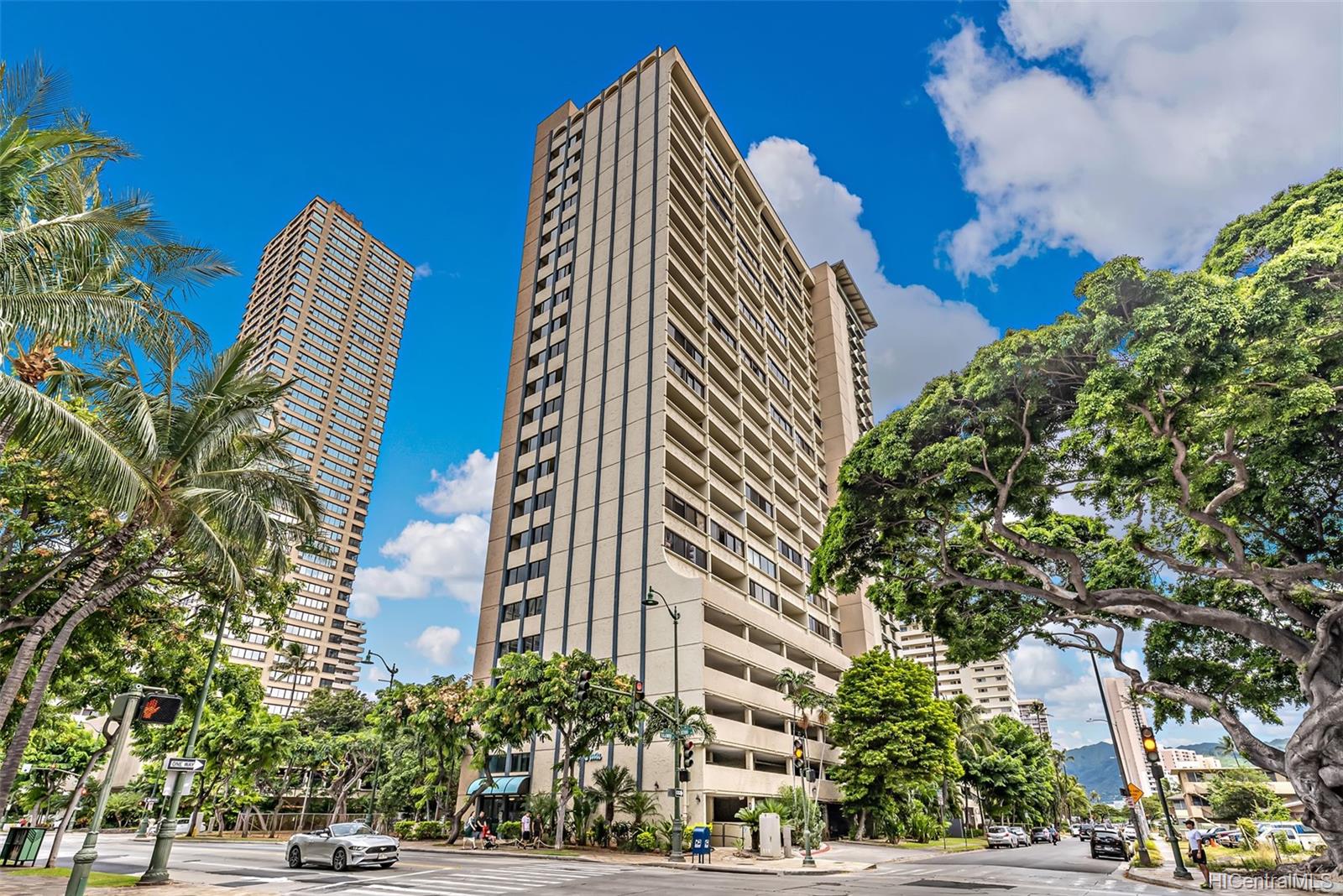 2092 Kuhio Avenue #1501, Honolulu, HI 96815