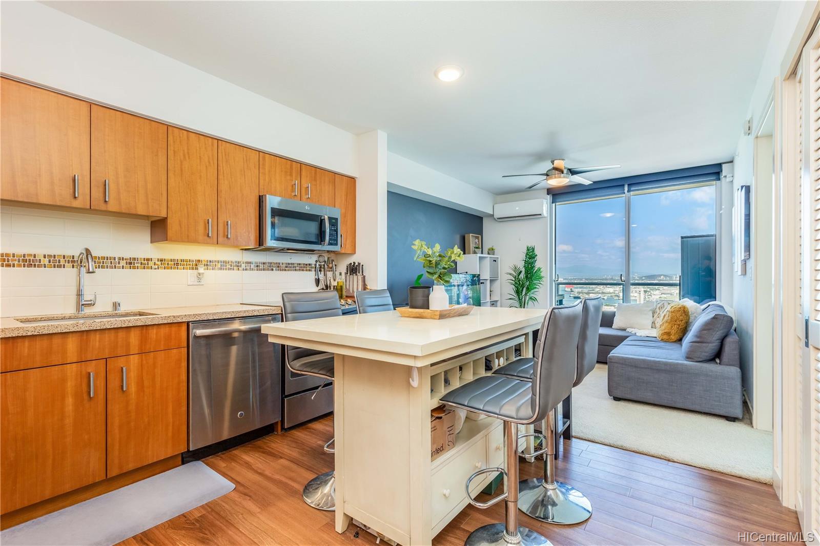 555 South Street #2711, Honolulu, HI 96813