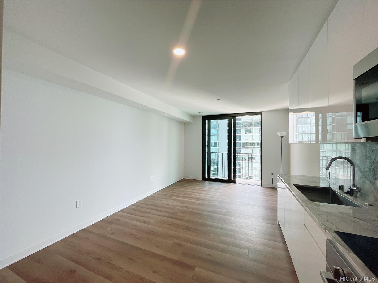 987 Queen Street #3108, Honolulu, HI 96814