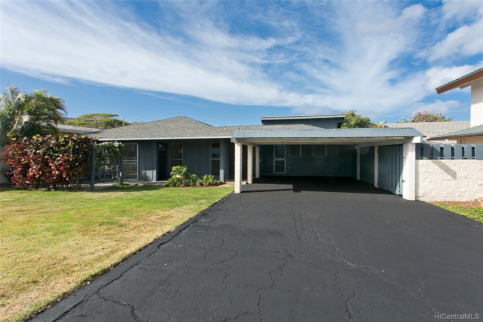 189 Anapalau Street Honolulu, HI 96825