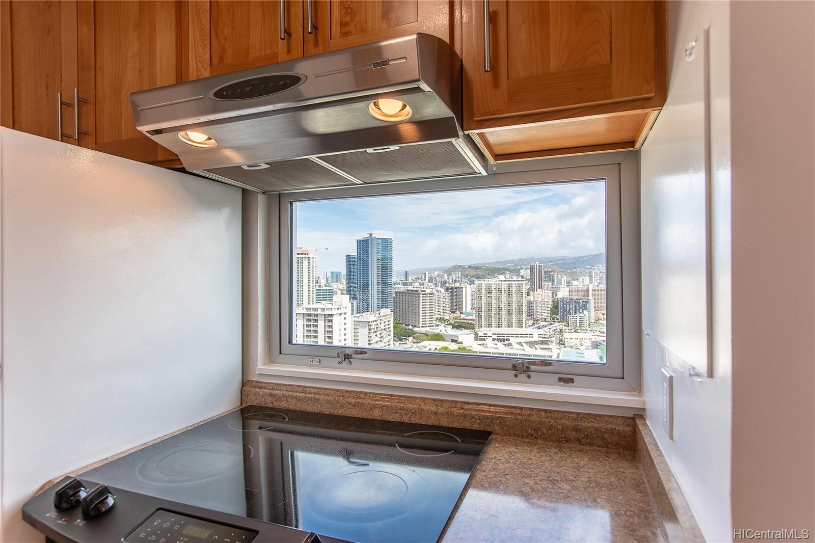 400 Hobron Lane #3106, Honolulu, HI 96815