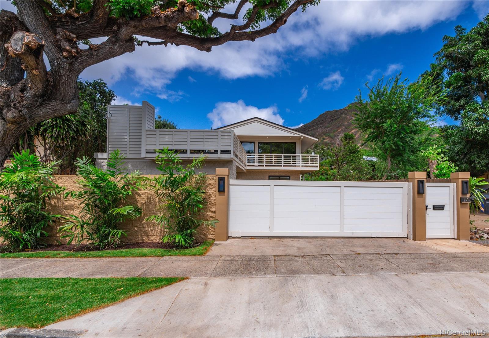 3012 Diamond Head Road Honolulu, HI 96815