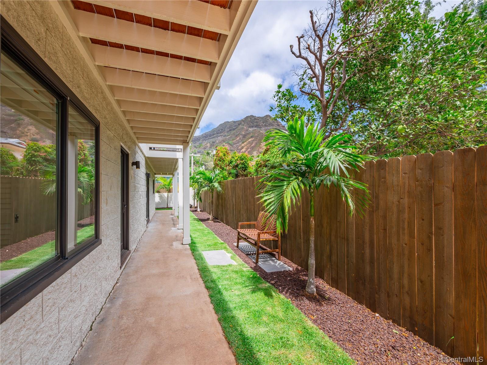 3012 Diamond Head Road Honolulu, HI 96815