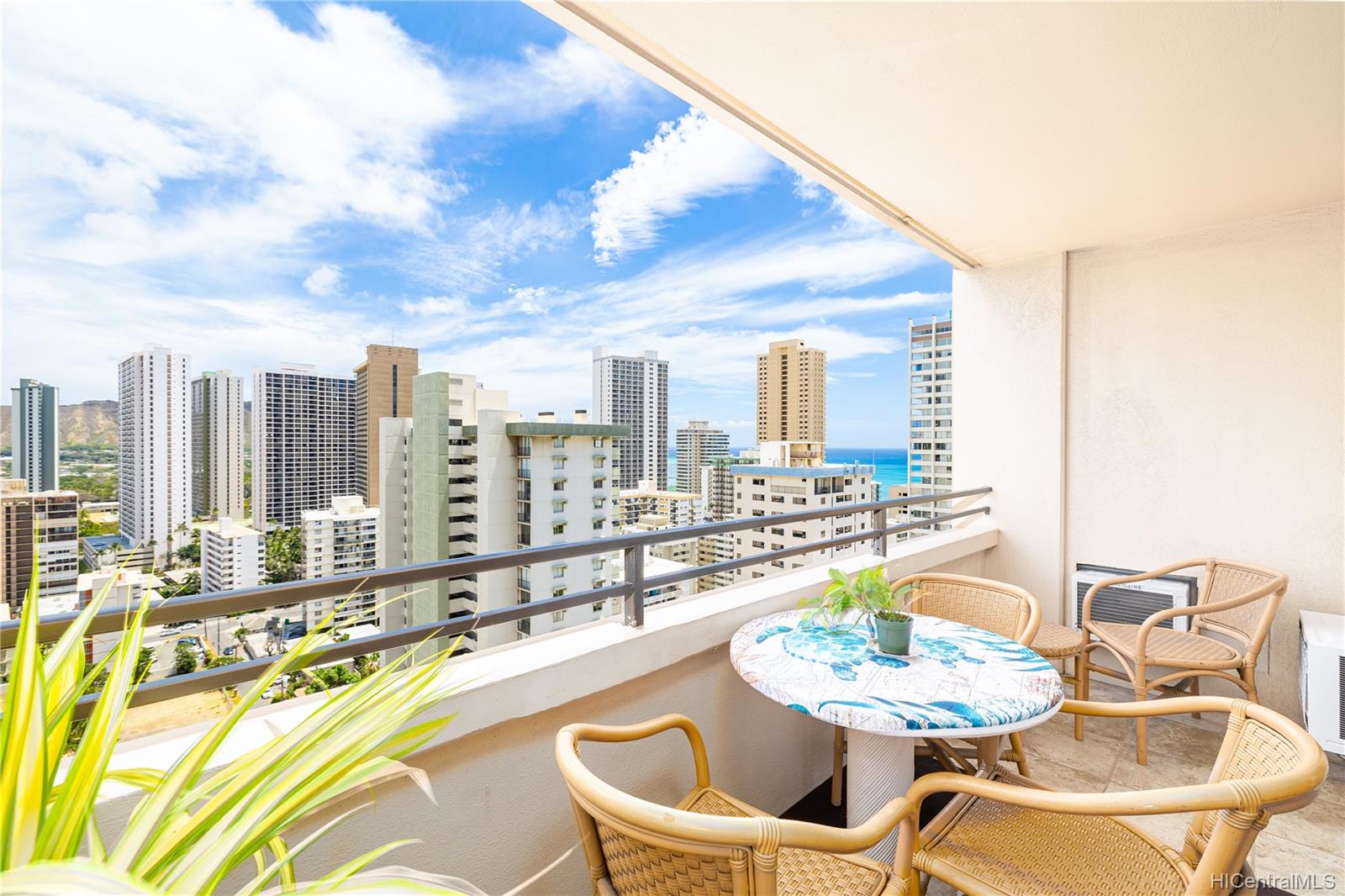 2410 Cleghorn Street #2502, Honolulu, HI 96815