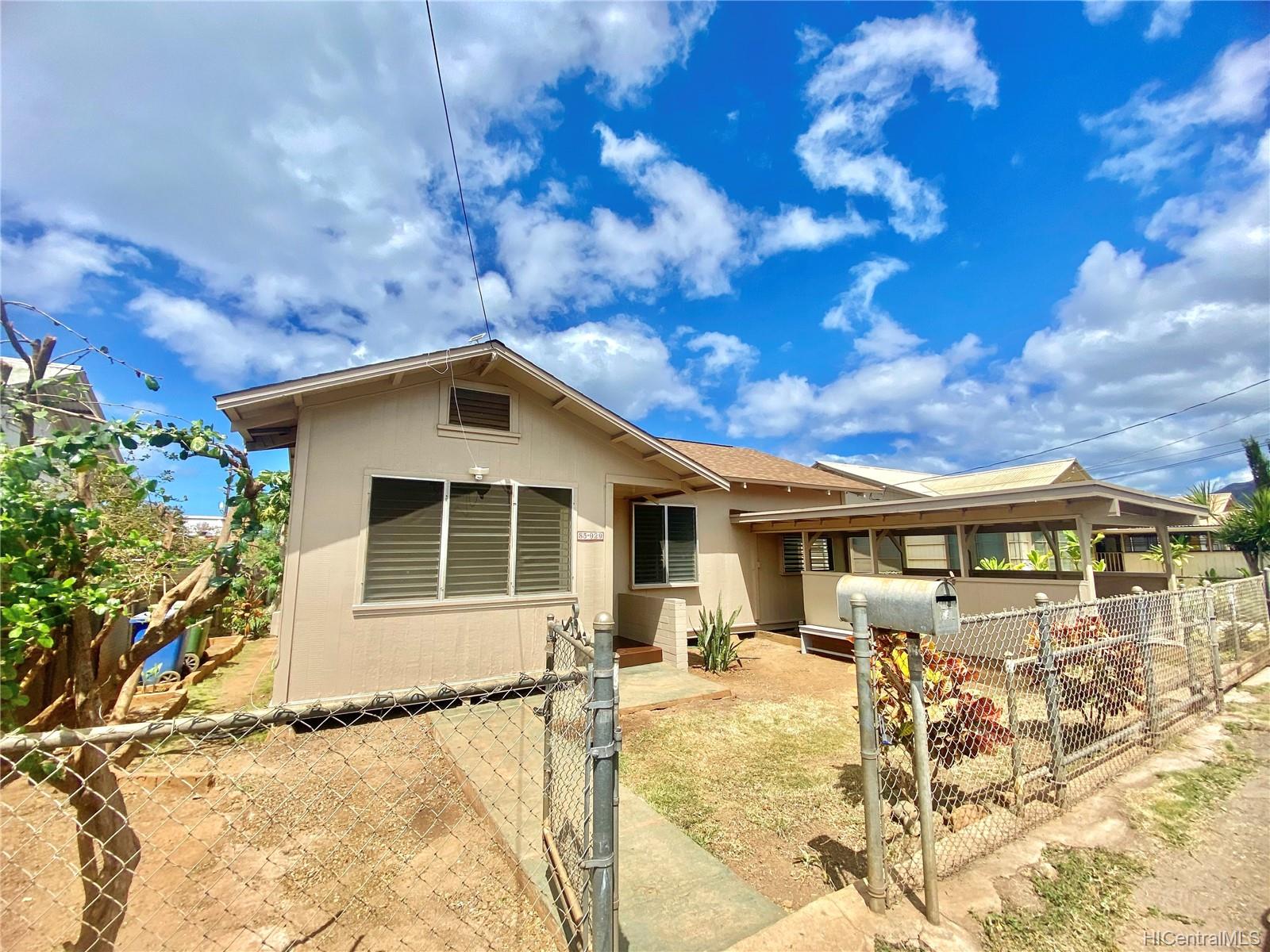 85-929 Midway Street Waianae, HI 96792