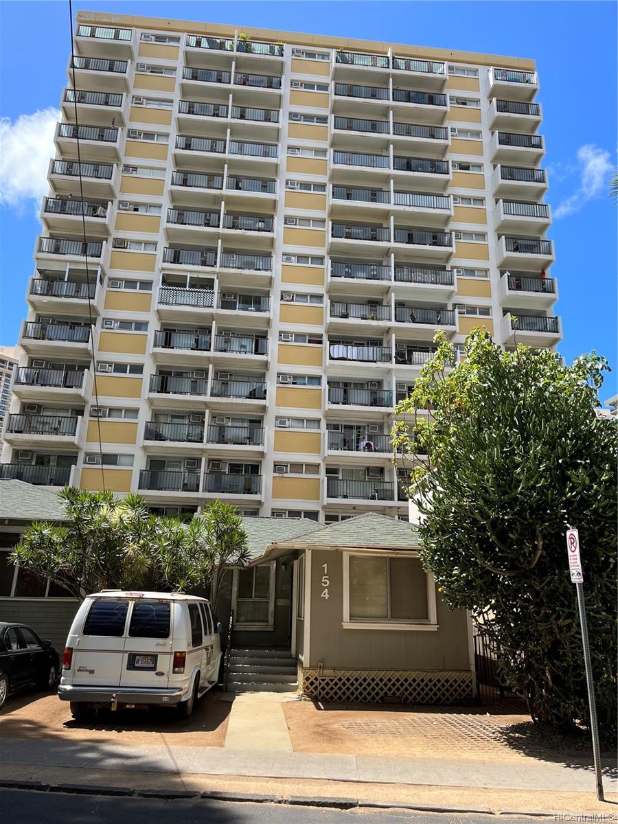 2465 Kuhio Avenue #404, Honolulu, HI 96815