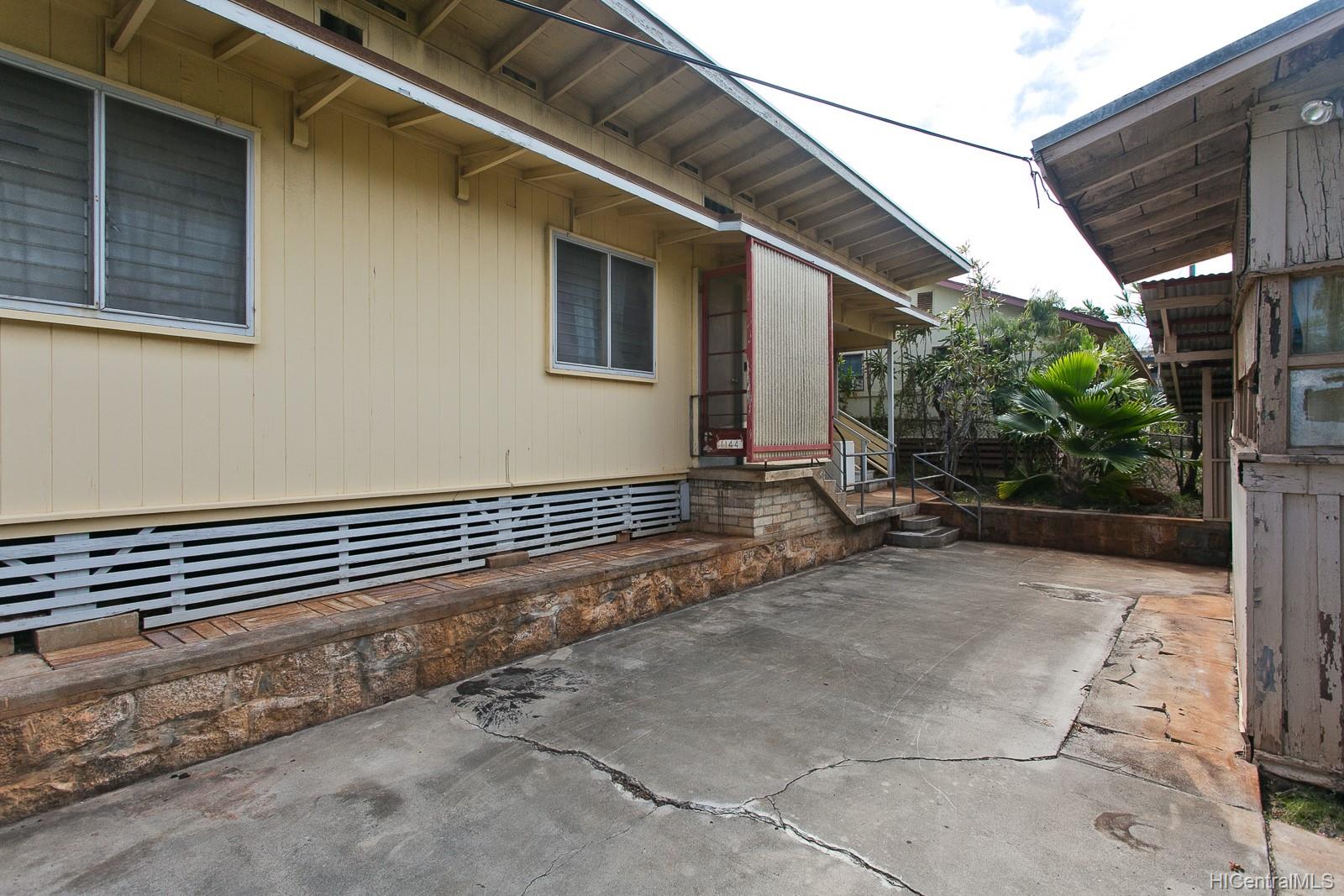 1144 14th Avenue Honolulu, HI 96816