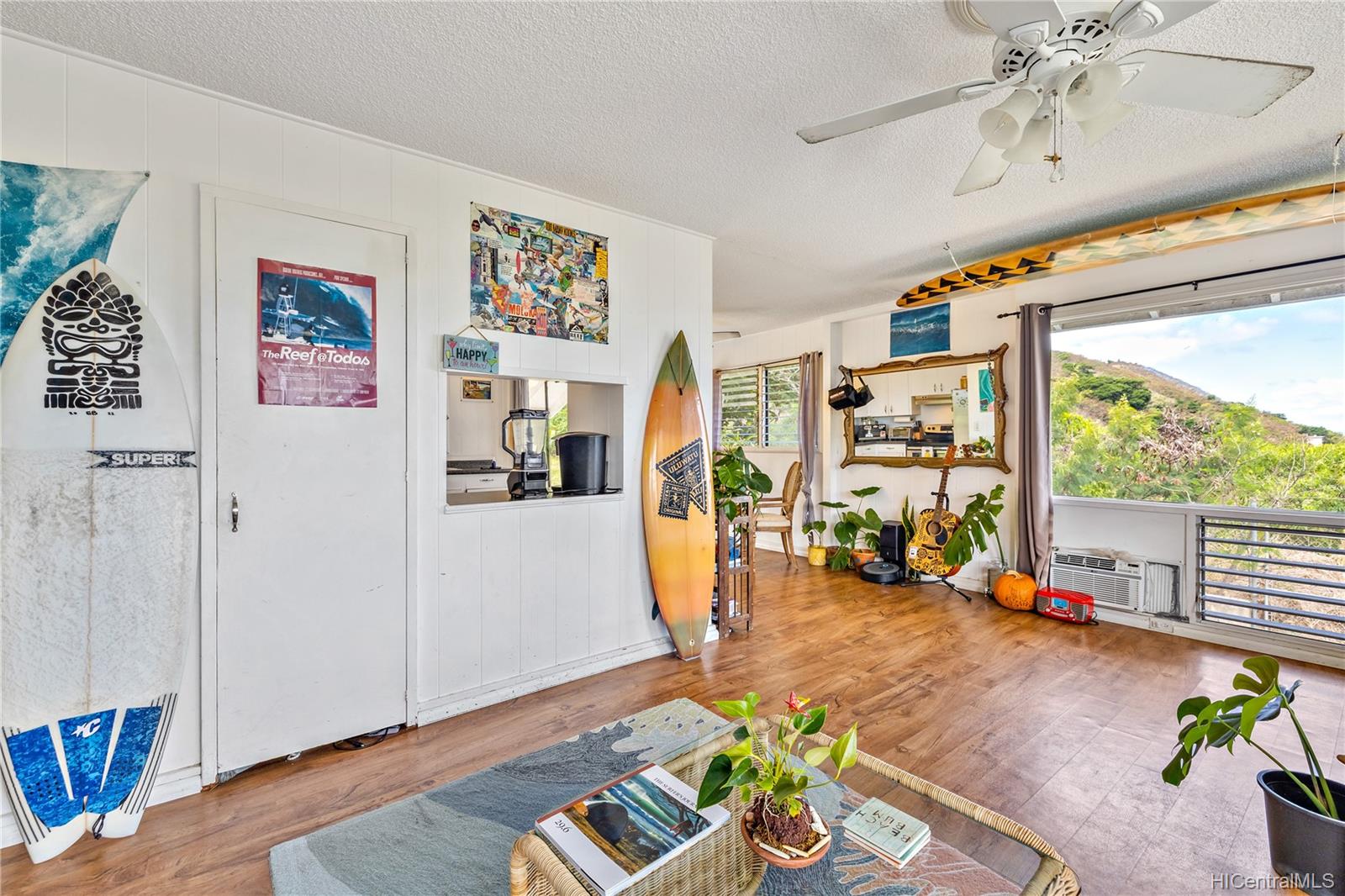 2071 Kalili Place Honolulu, HI 96813