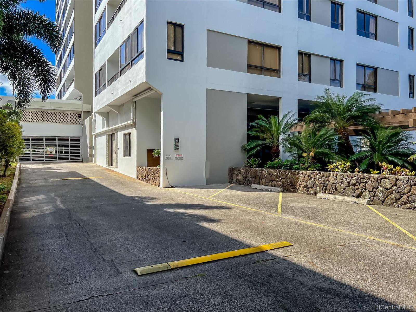 1517 Makiki Street #1602, Honolulu, HI 96822