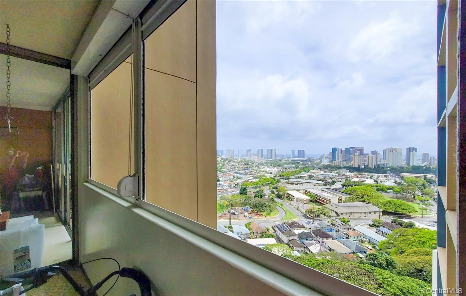 2033 Nuuanu Avenue #21C, Honolulu, HI 96817