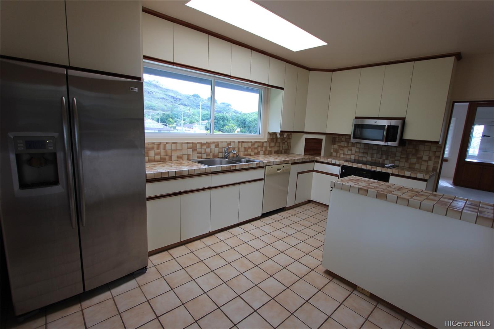 5324 Hind Place Honolulu, HI 96821