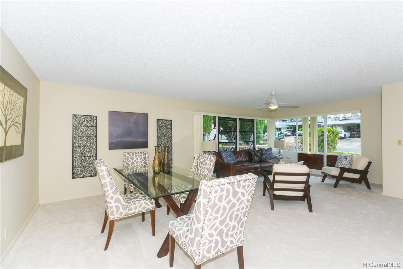 5611 Halepa Place Honolulu, HI 96821