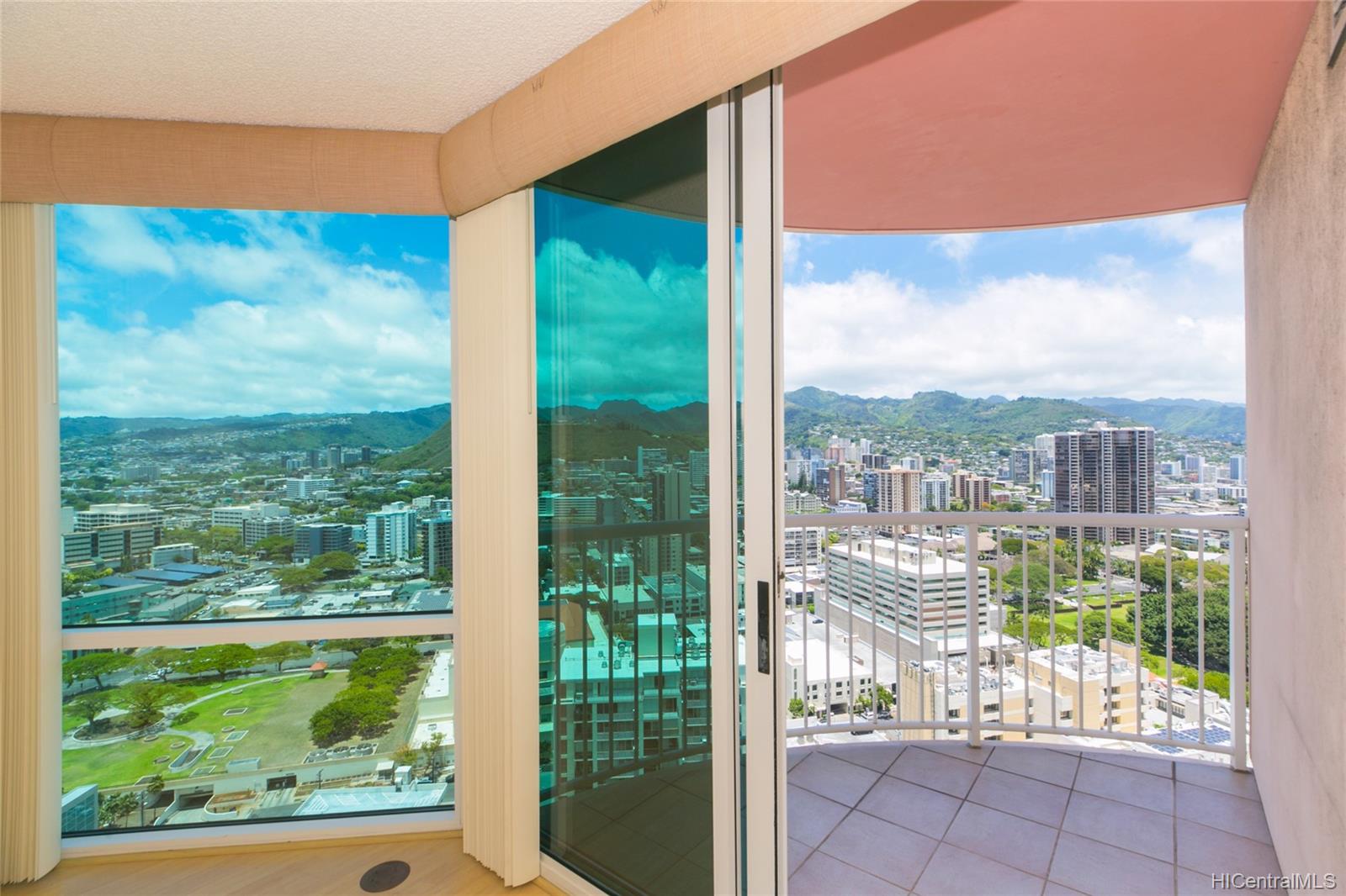 801 King Street #3409, Honolulu, HI 96813