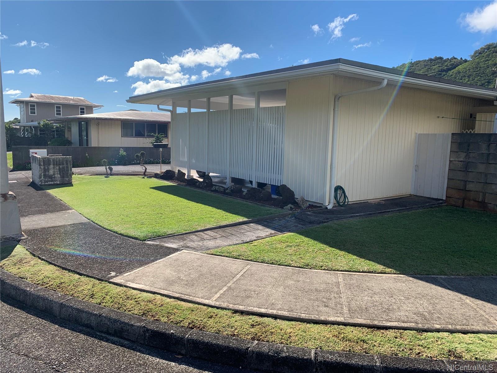 3120 Kaloaluiki Place Honolulu, HI 96822