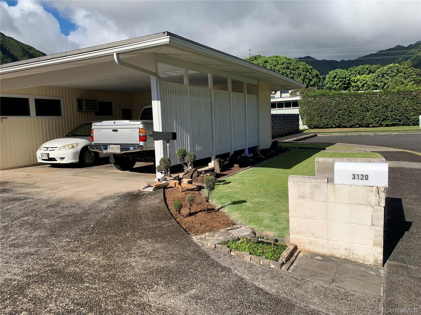 3120 Kaloaluiki Place Honolulu, HI 96822