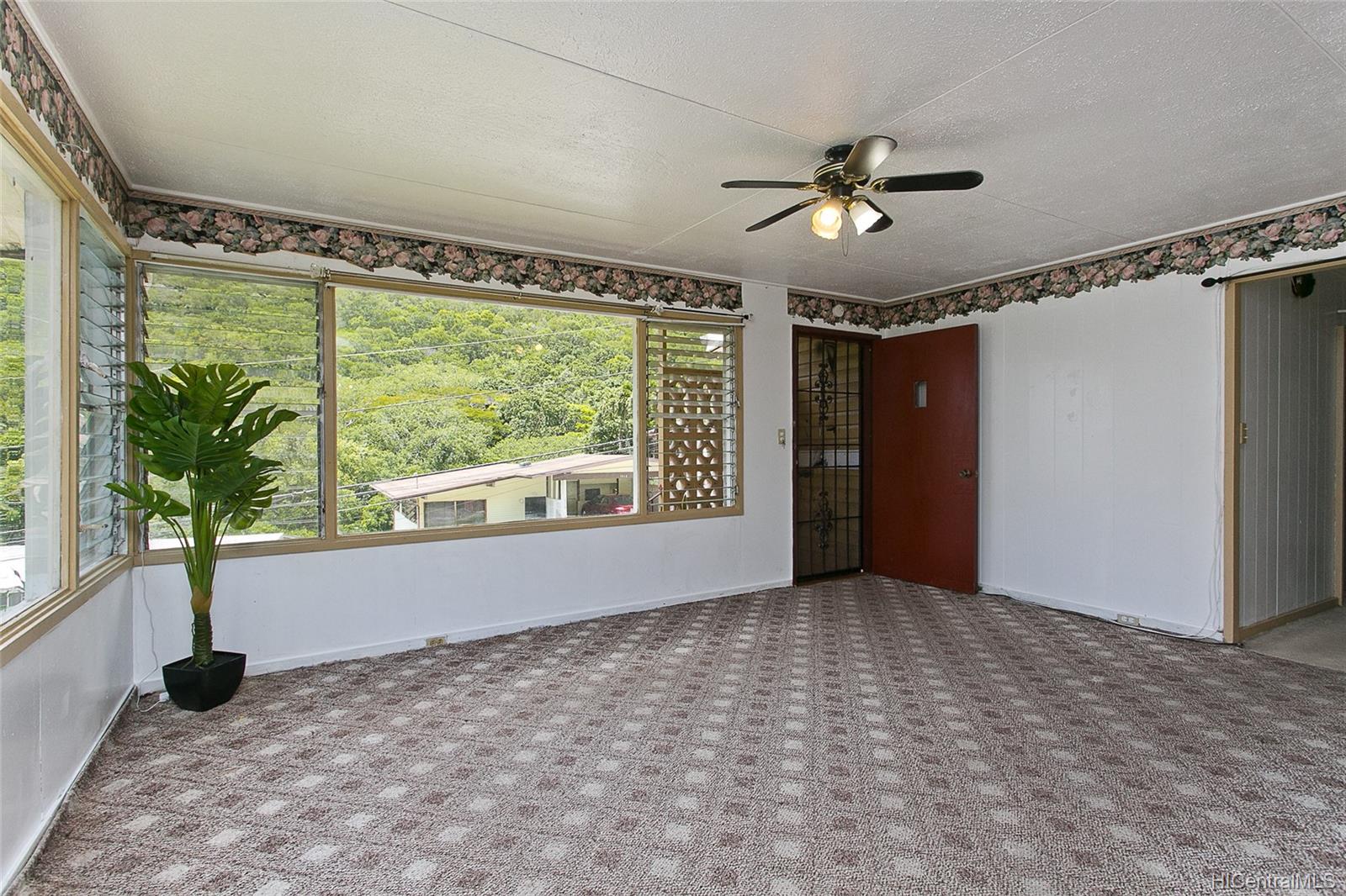 3069 Nihi Street Honolulu, HI 96819