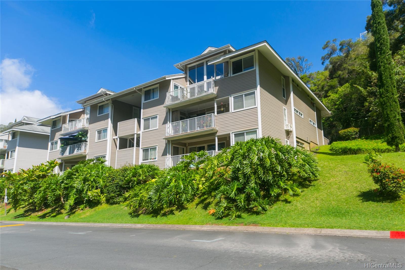 Evergreen Terrace 95-270 Waikalani Drive #E103, Mililani, HI 96789