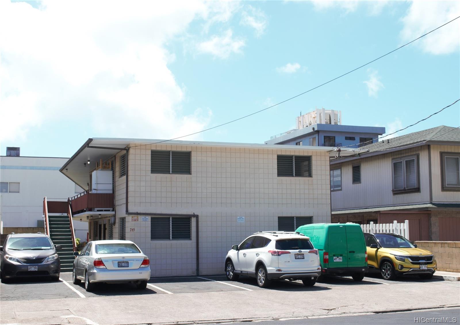 745 Makaleka Avenue Honolulu, HI 96816