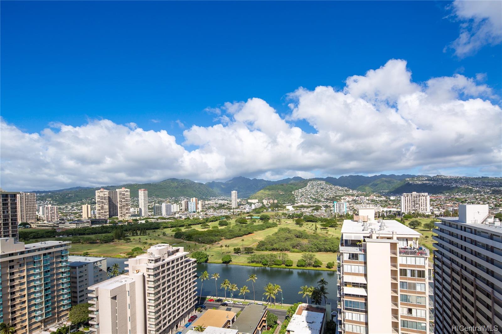 2410 Cleghorn Street #2601, Honolulu, HI 96815