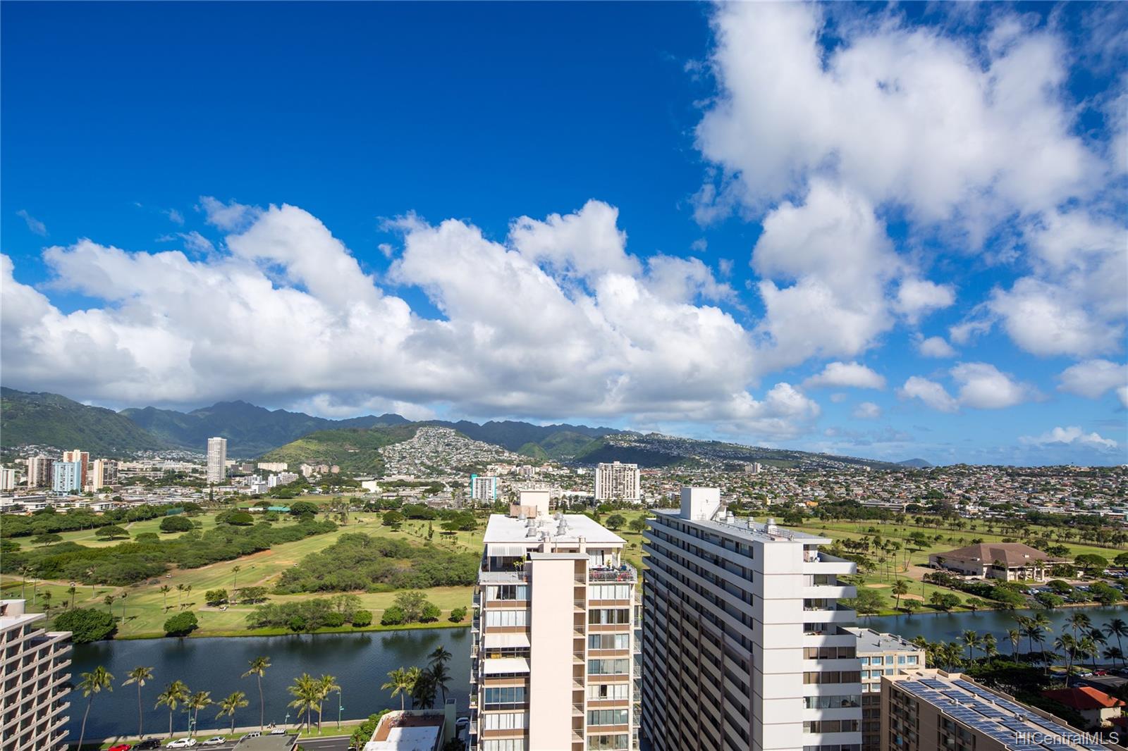 2410 Cleghorn Street #2601, Honolulu, HI 96815