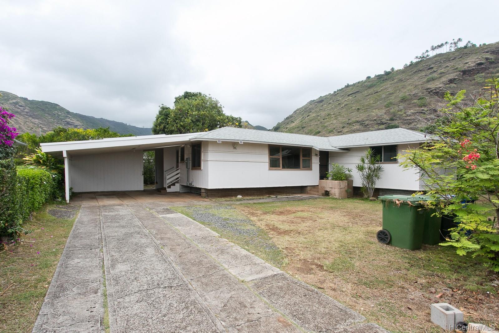 5660 Opihi Street Honolulu, HI 96821