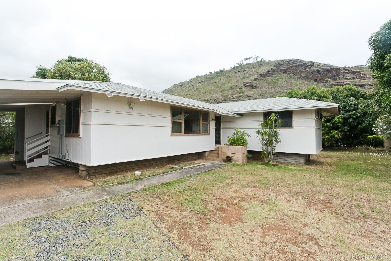 5660 Opihi Street Honolulu, HI 96821