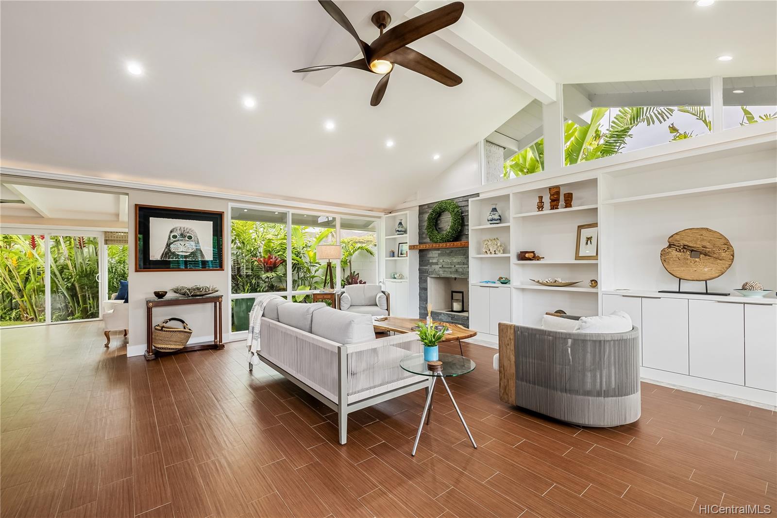 102 Kaiolino Way Kailua, HI 96734