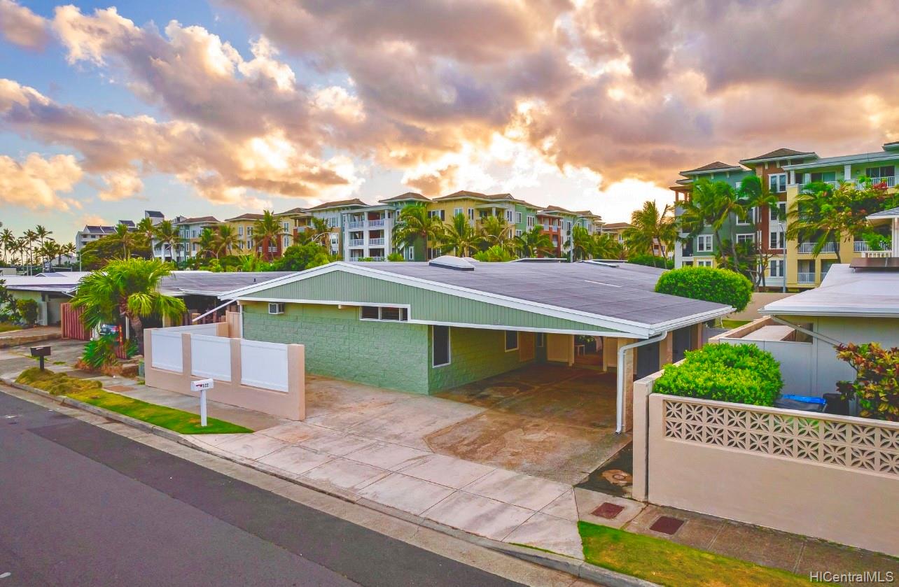 522 Kukuiula Loop Honolulu, HI 96825