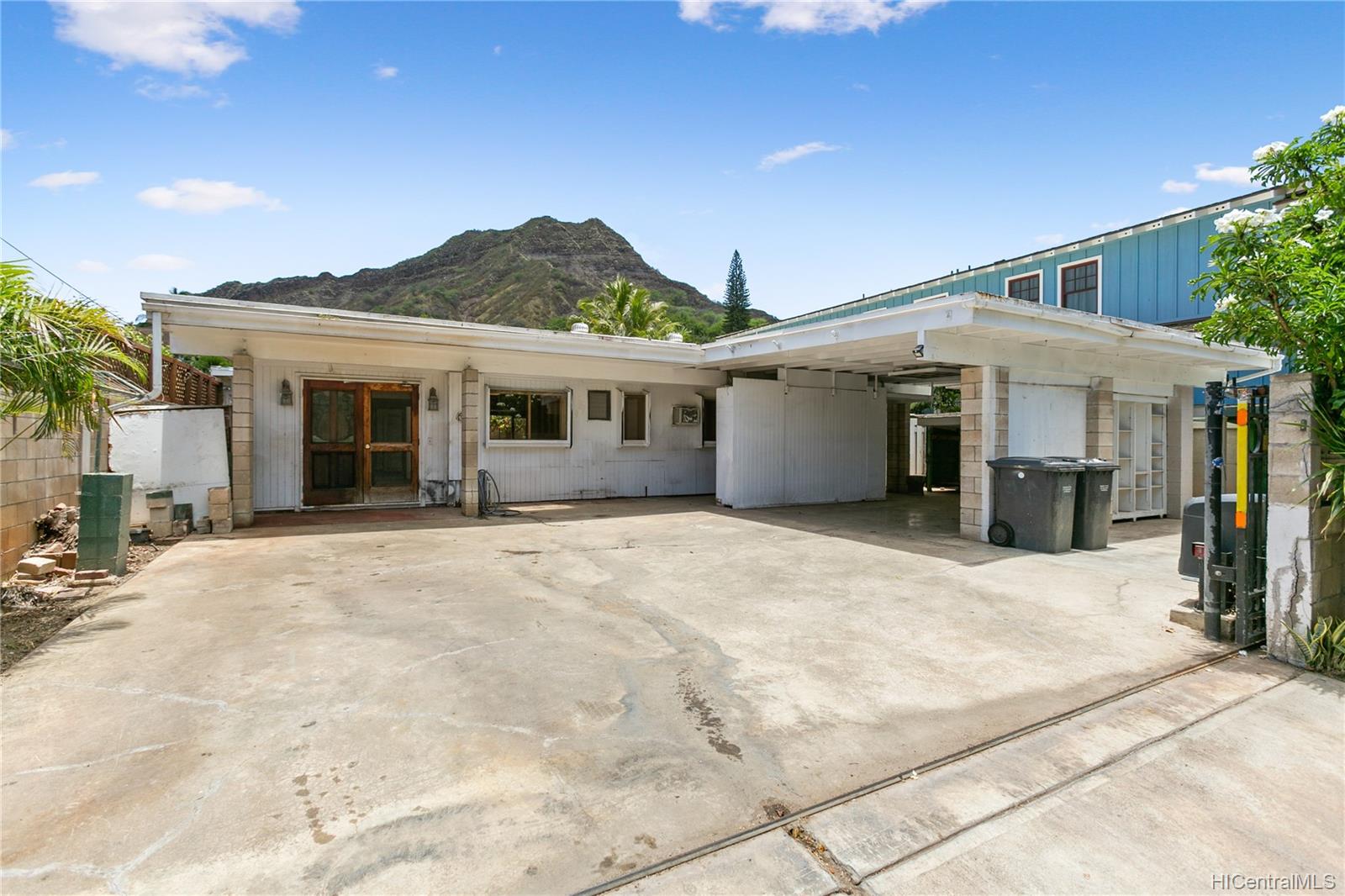 3030 Diamond Head Road Honolulu, HI 96815