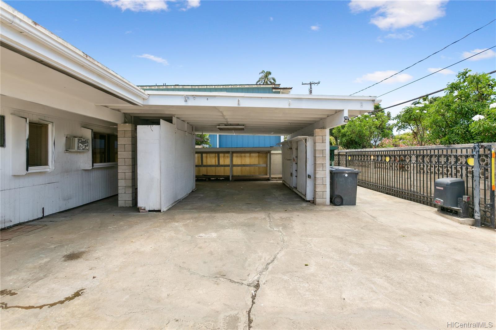 3030 Diamond Head Road Honolulu, HI 96815