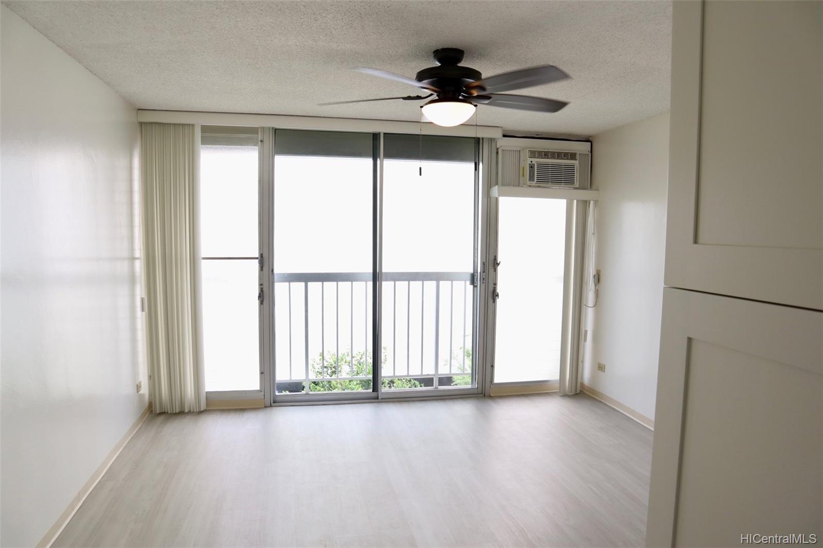 1436 Kewalo Street #304, Honolulu, HI 96822