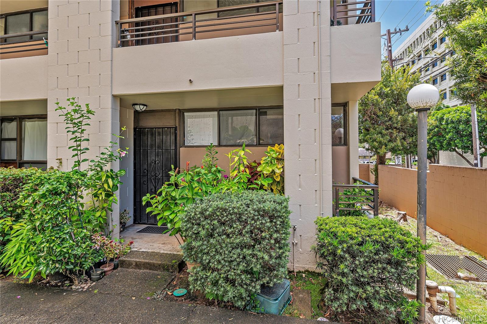 336 Kuakini Street #112, Honolulu, HI 96817