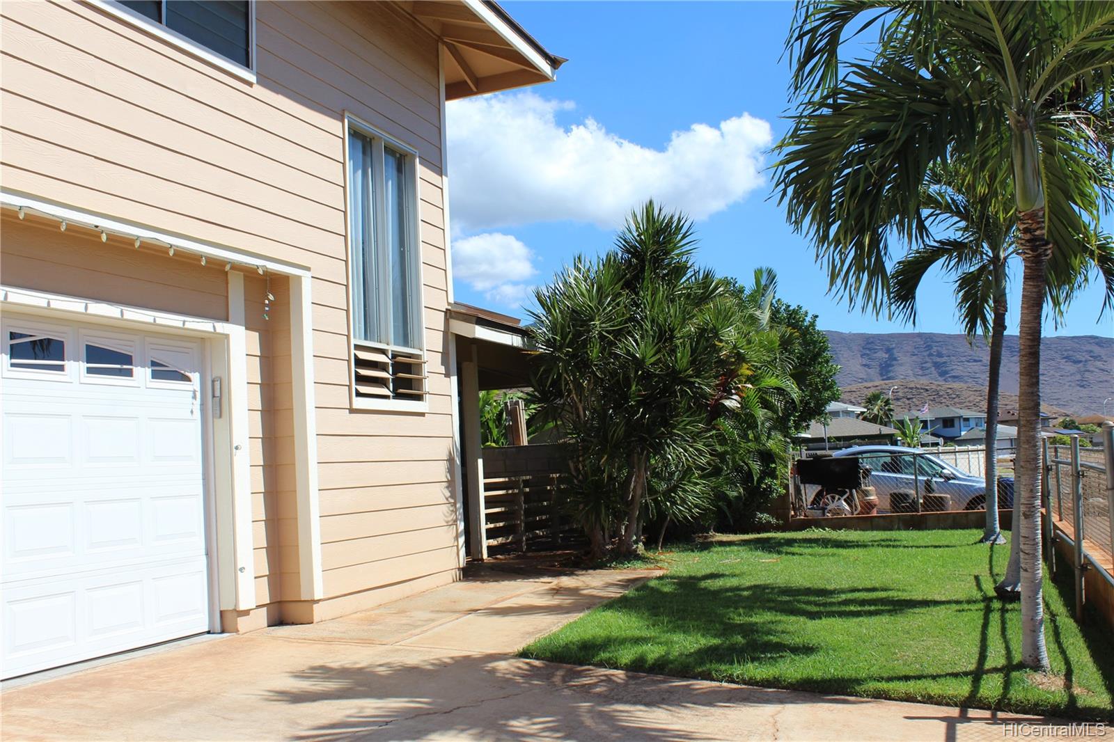 87-208 Waiolu Street Waianae, HI 96792