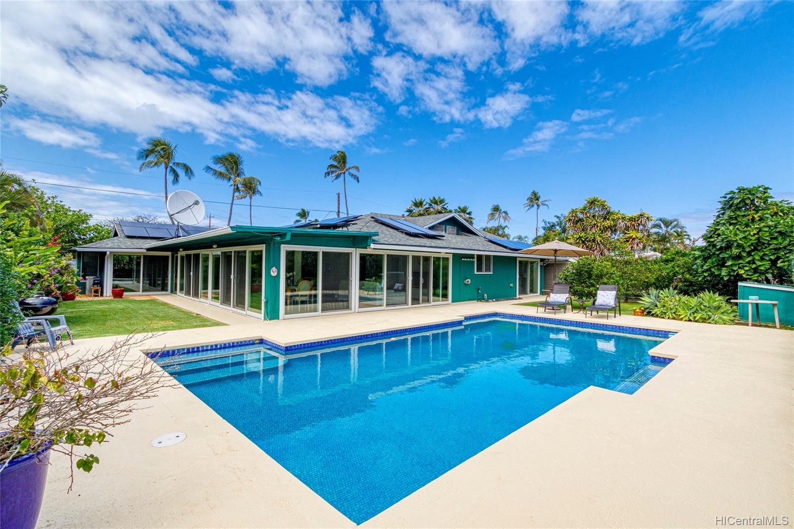 732 Nunu Street Kailua, HI 96734