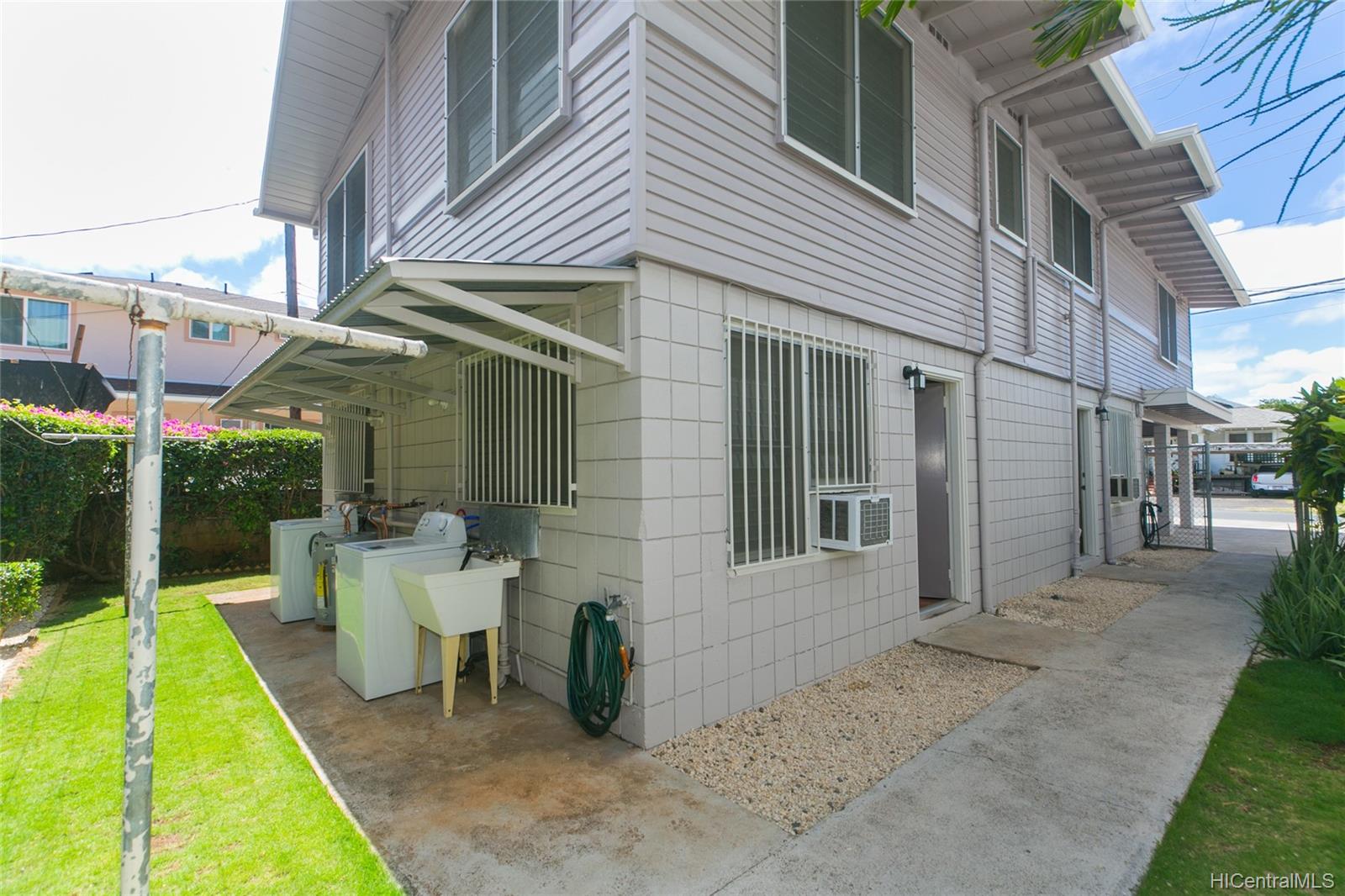 849 Hauoli Street Honolulu, HI 96826