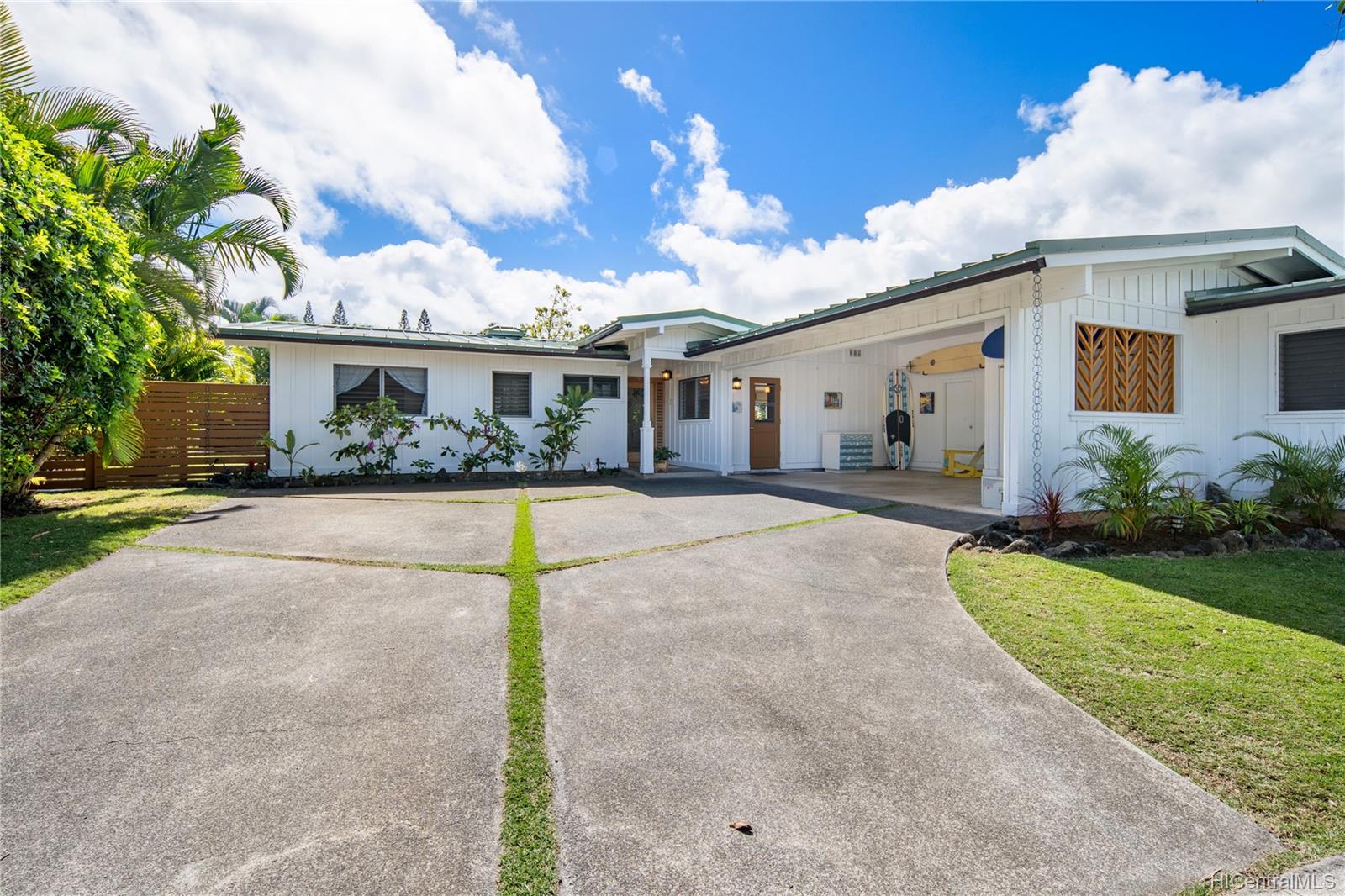  611 Paokano Loop Kailua, HI 96734