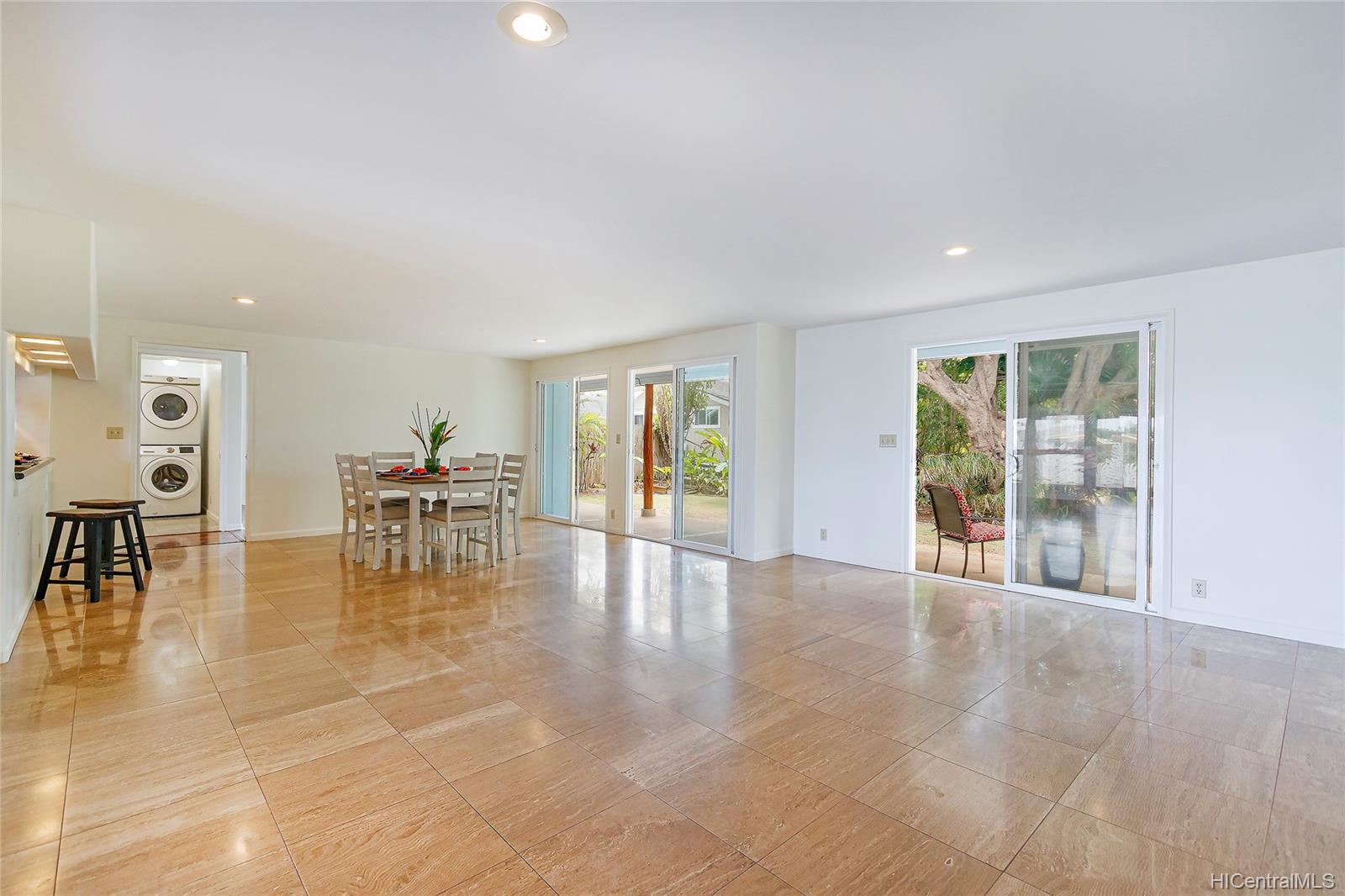 729 Kainalu Drive Kailua, HI 96734