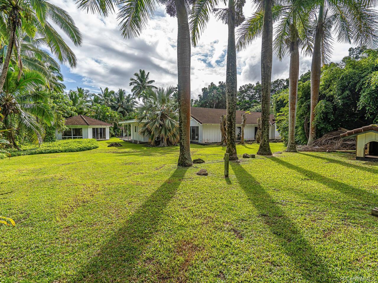 46-403 Haiku Plantations Drive Kaneohe, HI 96744