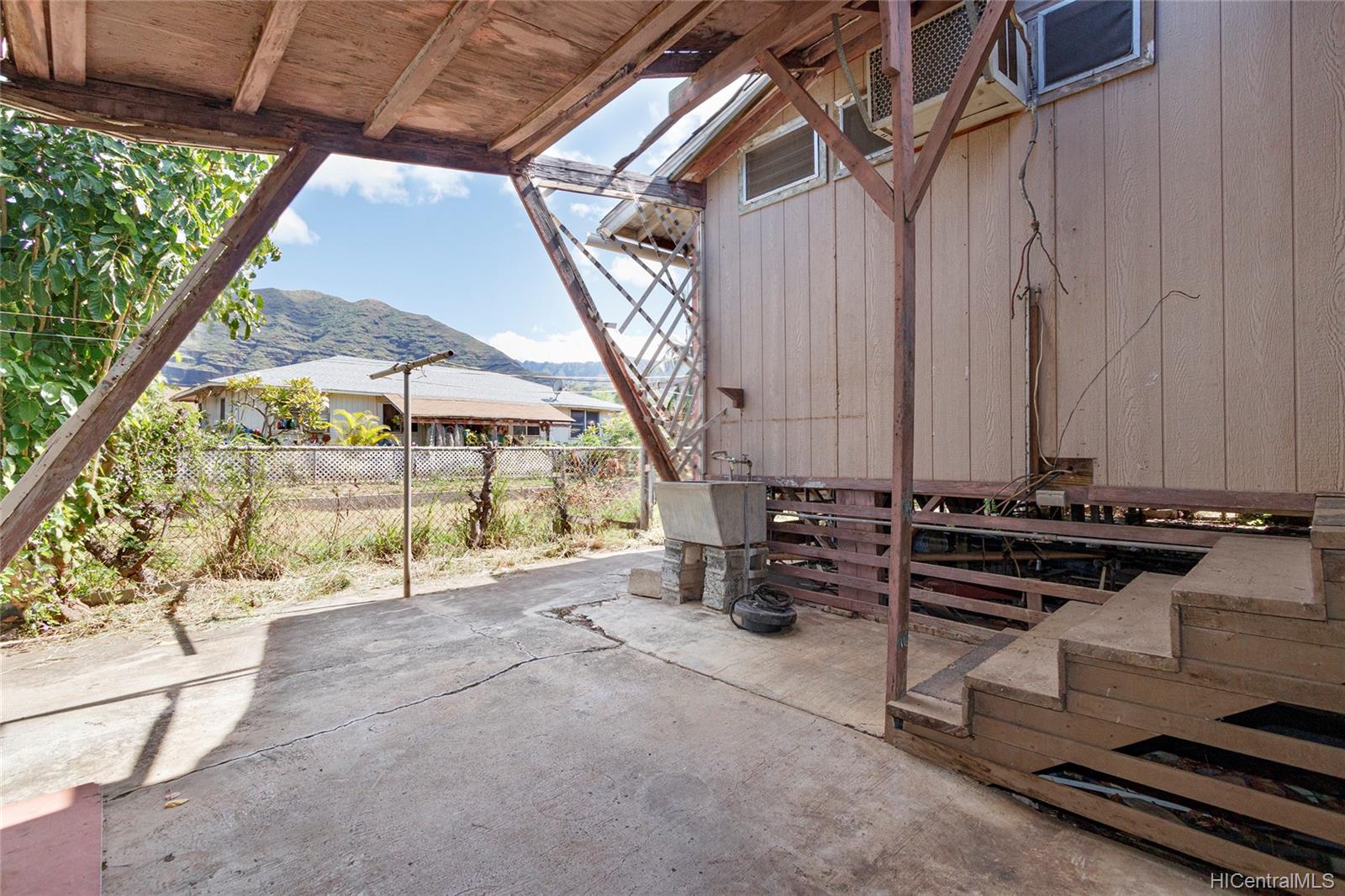 87-137 Auyong Homestead Road Waianae, HI 96792