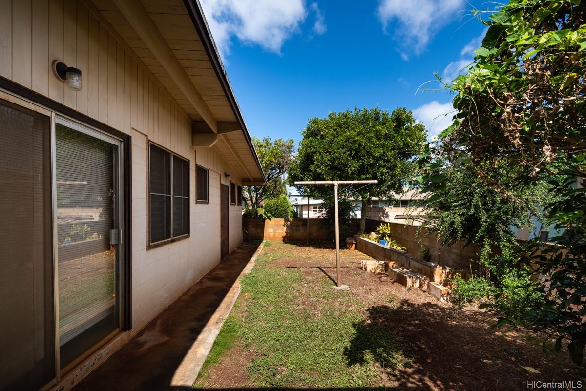 67-140 Komo Street Waialua, HI 96791