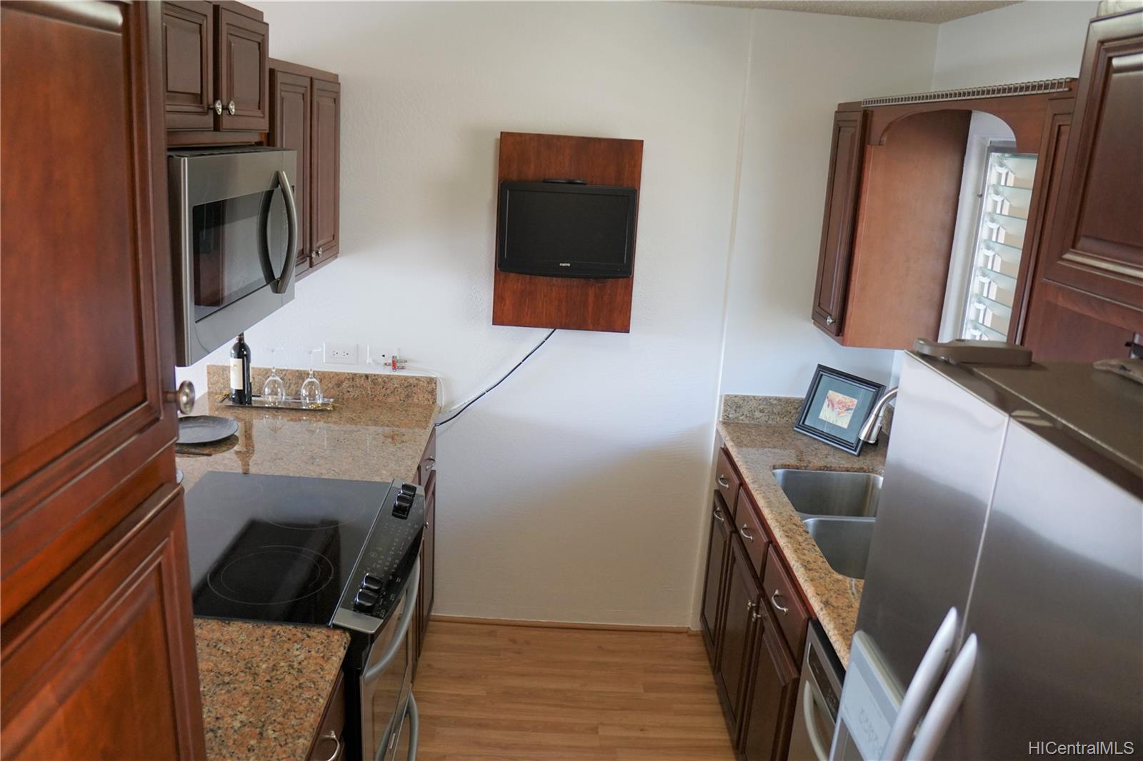98-707 Iho Place #2 / 1404, Aiea, HI 96701
