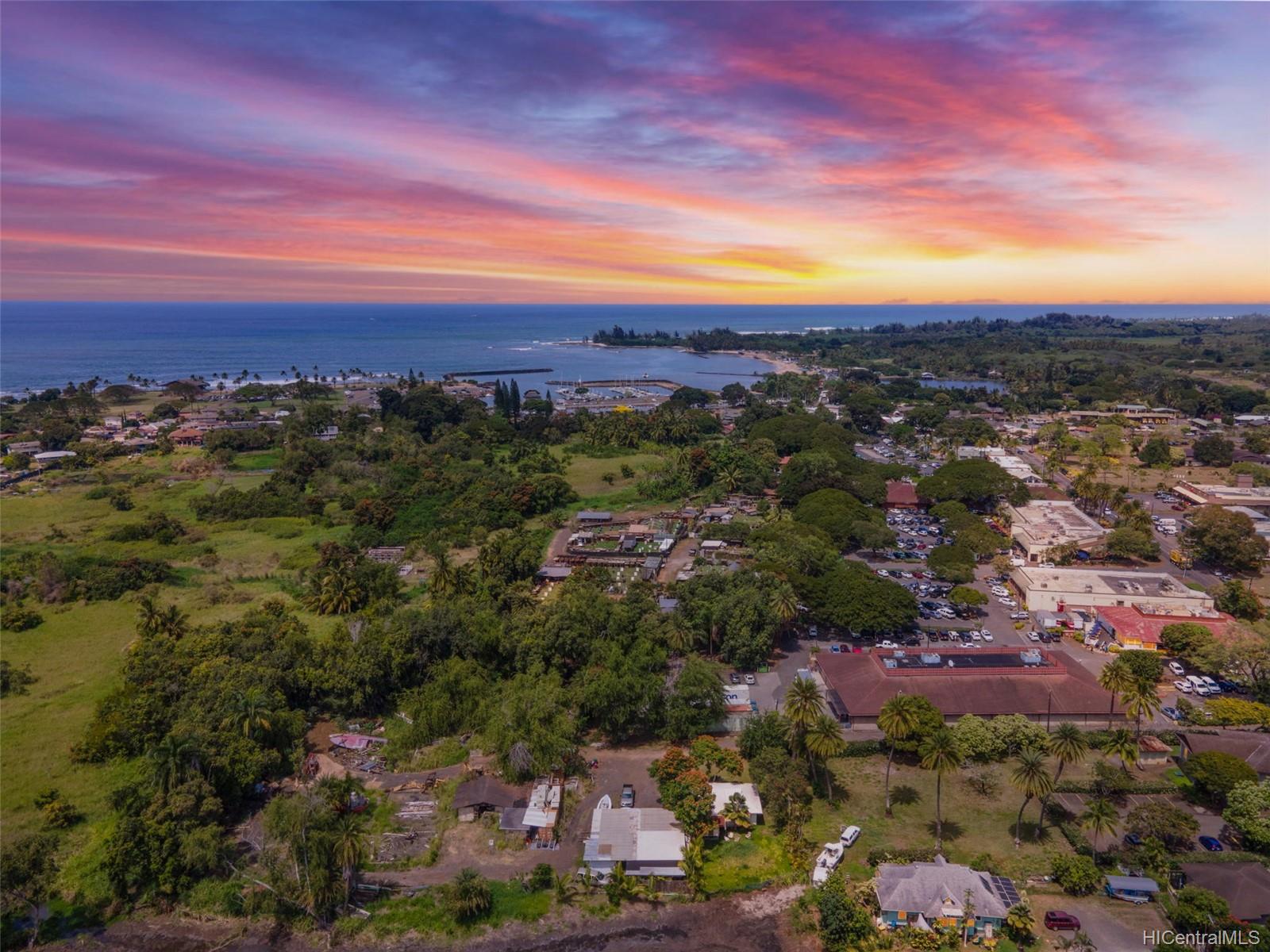 66-199A Kamehameha Highway Haleiwa, HI 96712