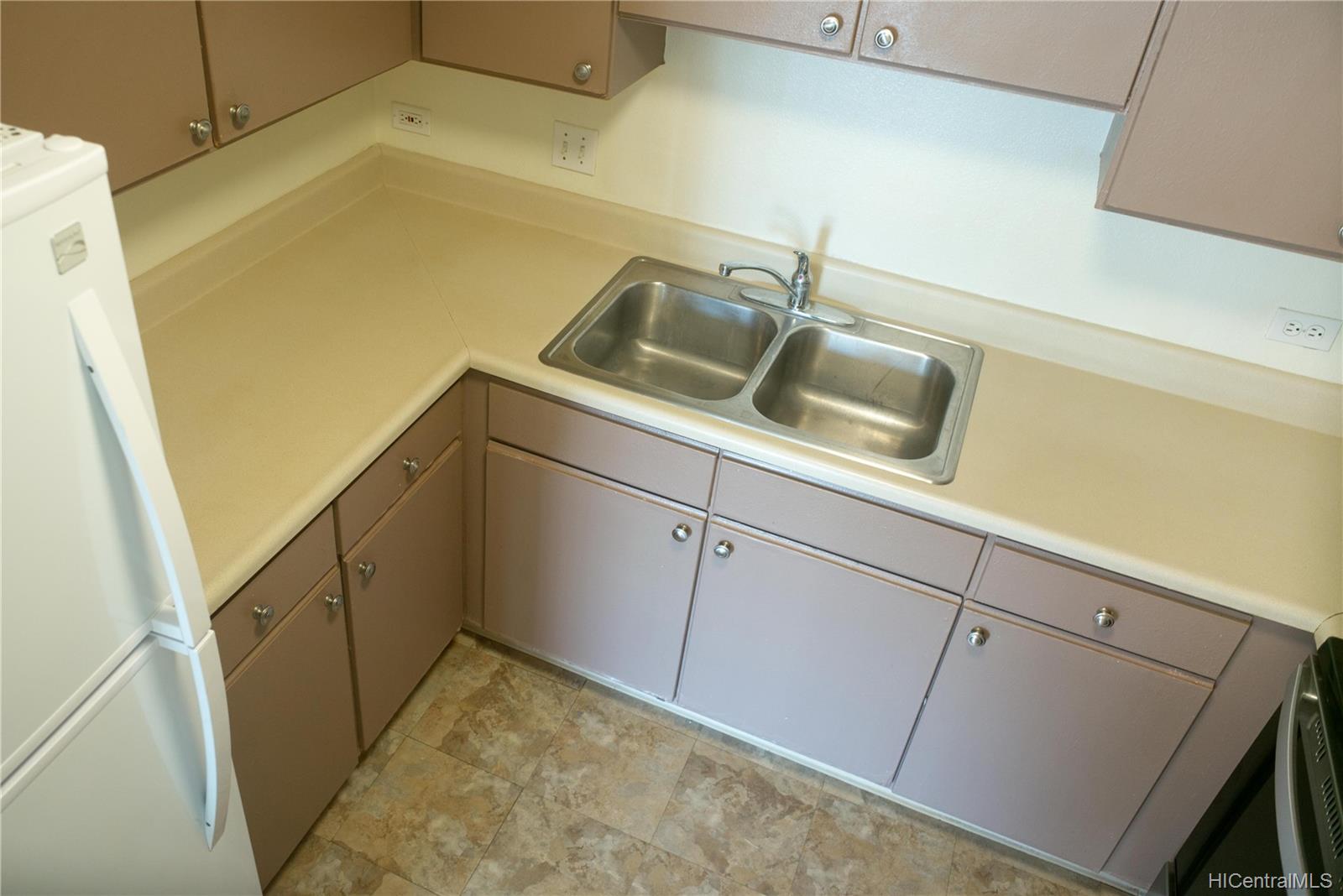 94-512 Kupuohi Street #10/201, Waipahu, HI 96797