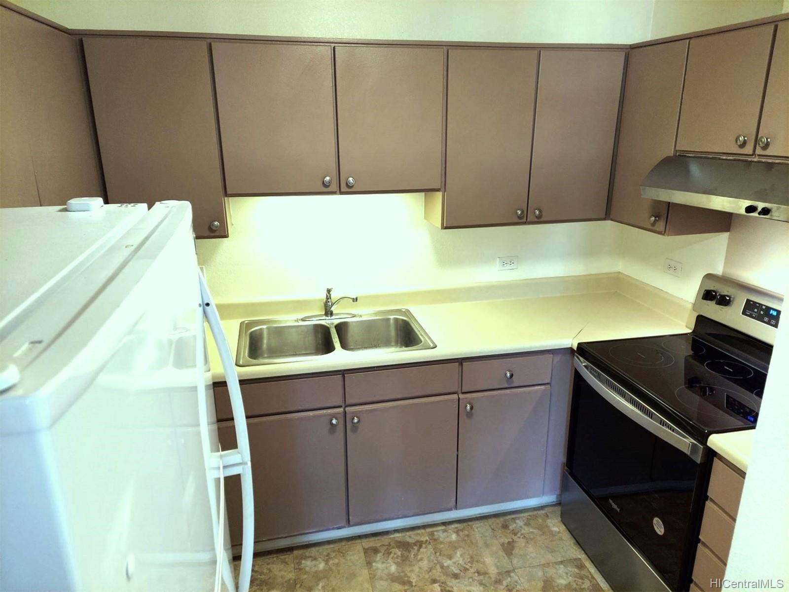 94-512 Kupuohi Street #10/201, Waipahu, HI 96797