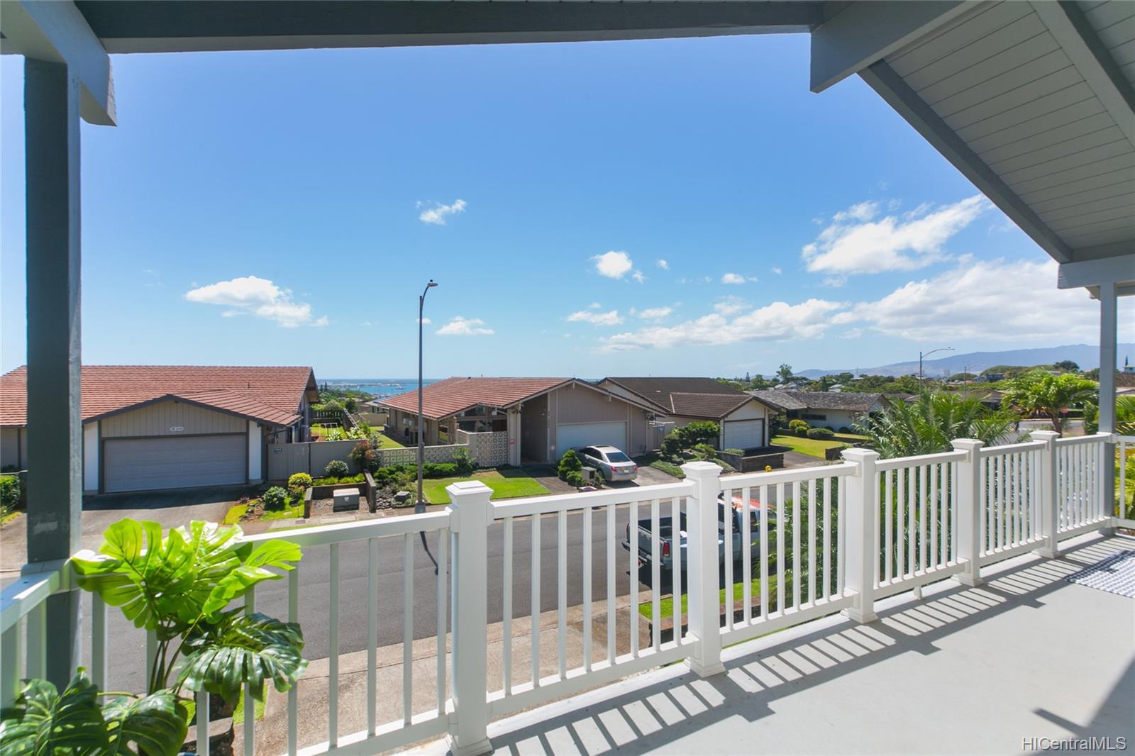 98-1043 Oliwa Street Aiea, HI 96701