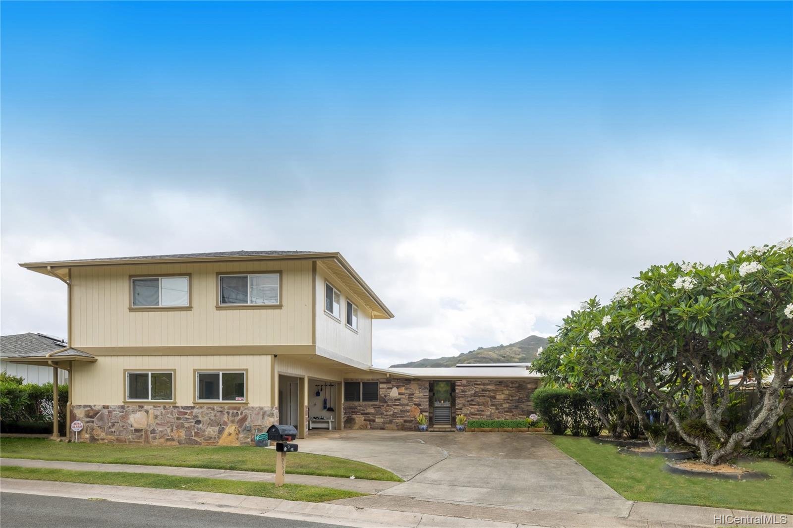 964 Iopono Loop Kailua, HI 96734