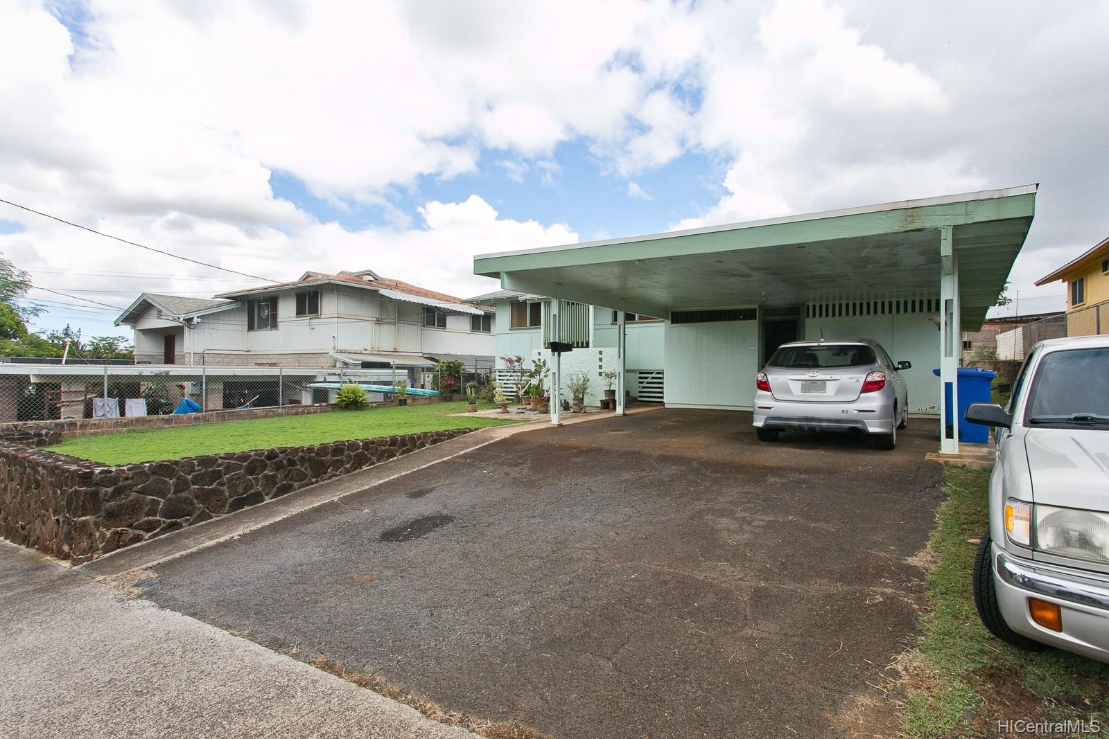 94-362 Kahuapaa Place Waipahu, HI 96797