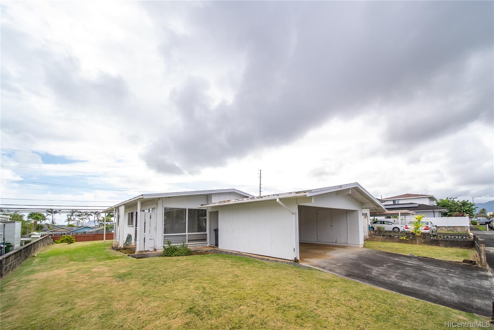 46-131 Ohala Street Kaneohe, HI 96744